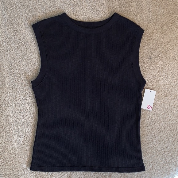 So Muscle Tank, Size Medium, Black Luxe - Picture 9 of 9